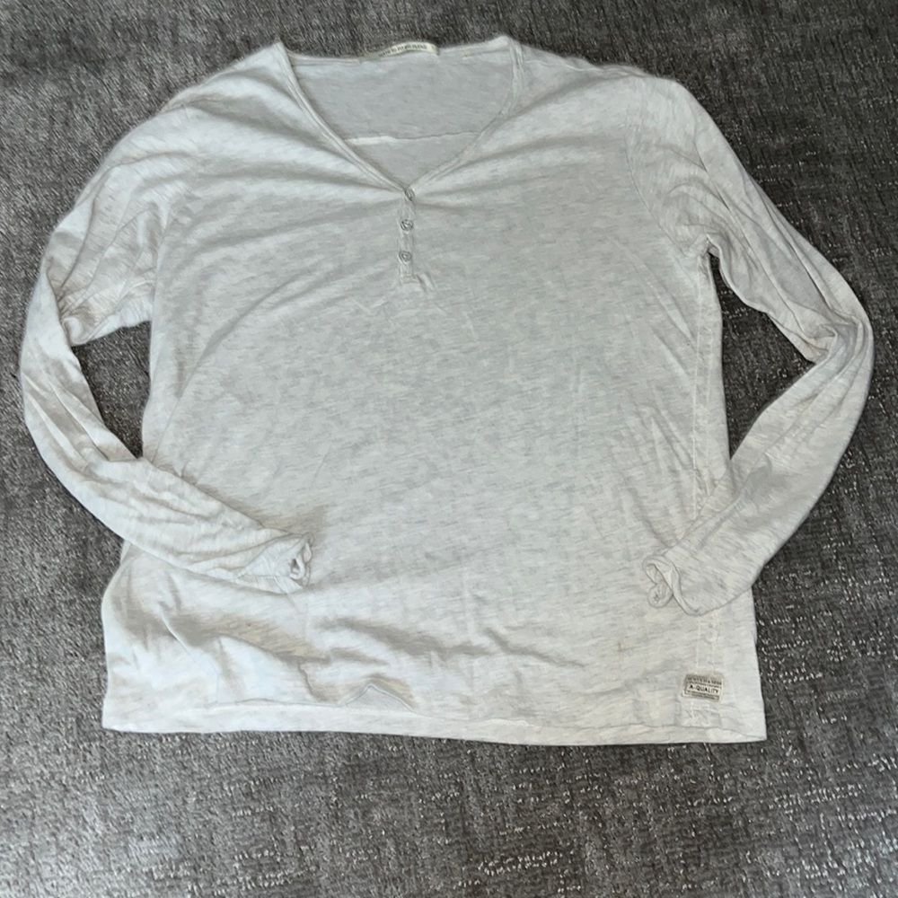 Men’s button up long sleeve